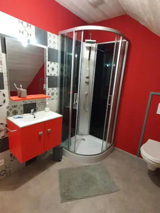 Chambre et salle de bain privative dans maison à la campagne Serley Exterior foto
